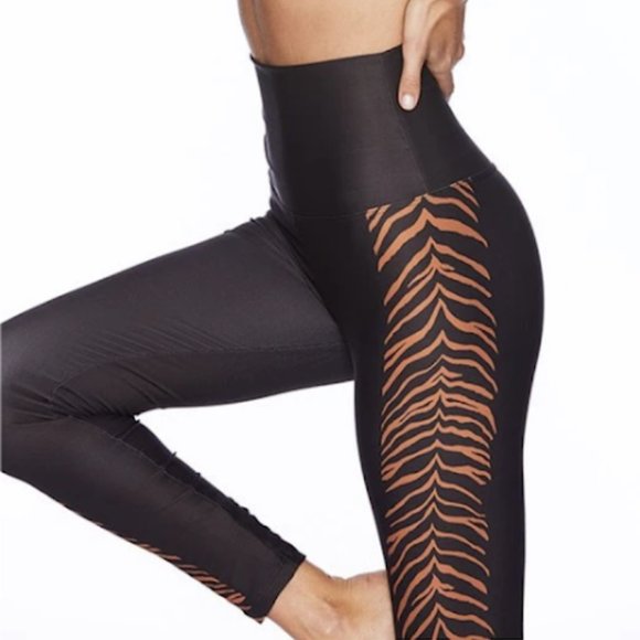 Beach Riot Pants - Beach Riot Sport Tiger Legging Black Size Small